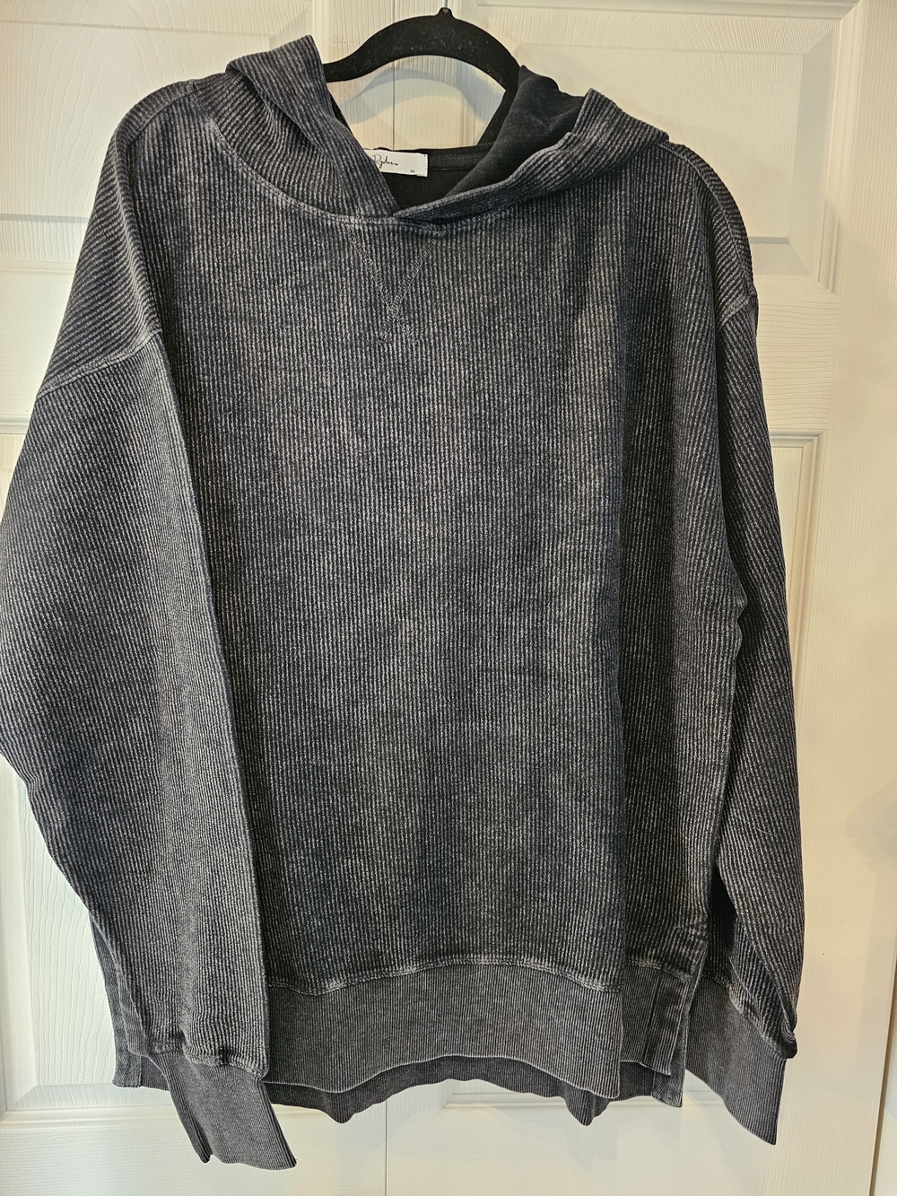 Women’s Hooded Ribbed Pullover Sweatshirt - Charcoal